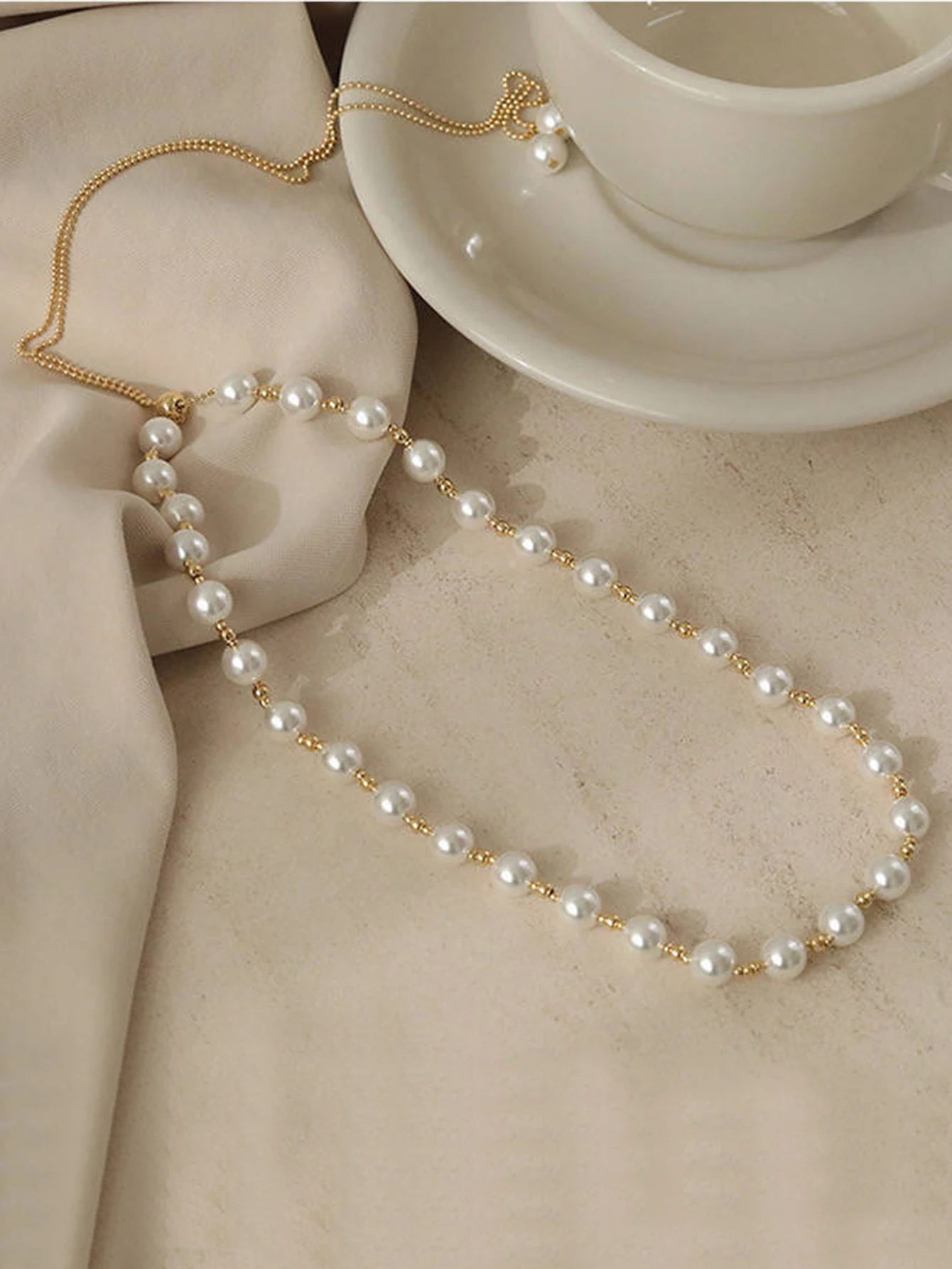 

2023 Fashion Charm Jewelry Imitation Pearl Beads Necklace Women Vintage Bride Wedding Long Chain Copper Necklace