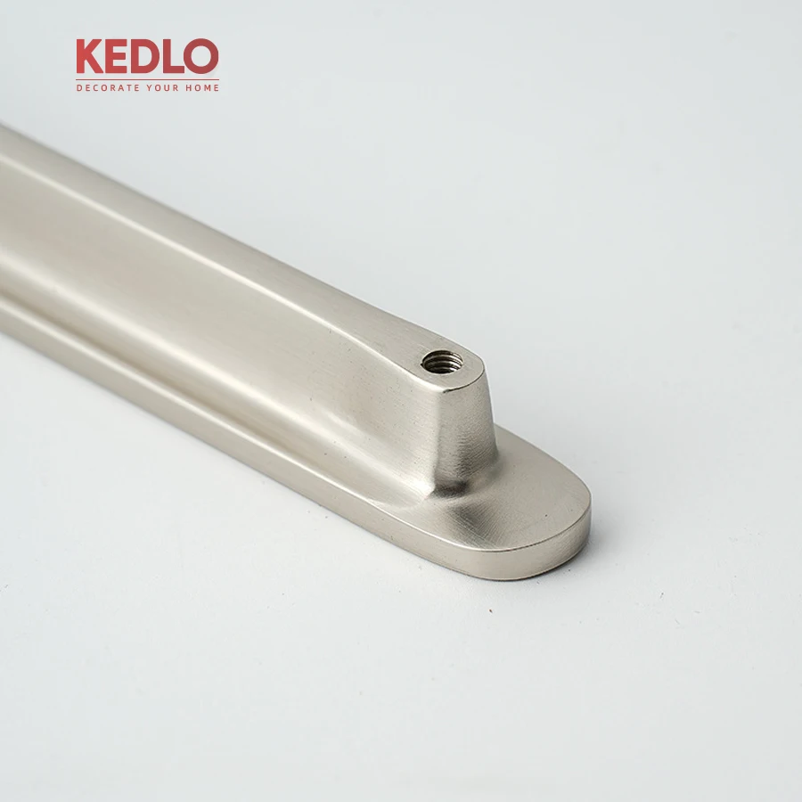 Фото Ручка для кухонного шкафа KEDLO из цельной латуни, простая, с матовым никелевым покрытием, плоская, серебристая, матовая. №2