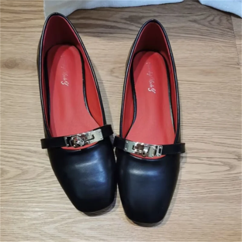 

Балетки женские с квадратным носком, кожаные туфли на низком каблуке, без застежки, качественные металлические лоферы, весна