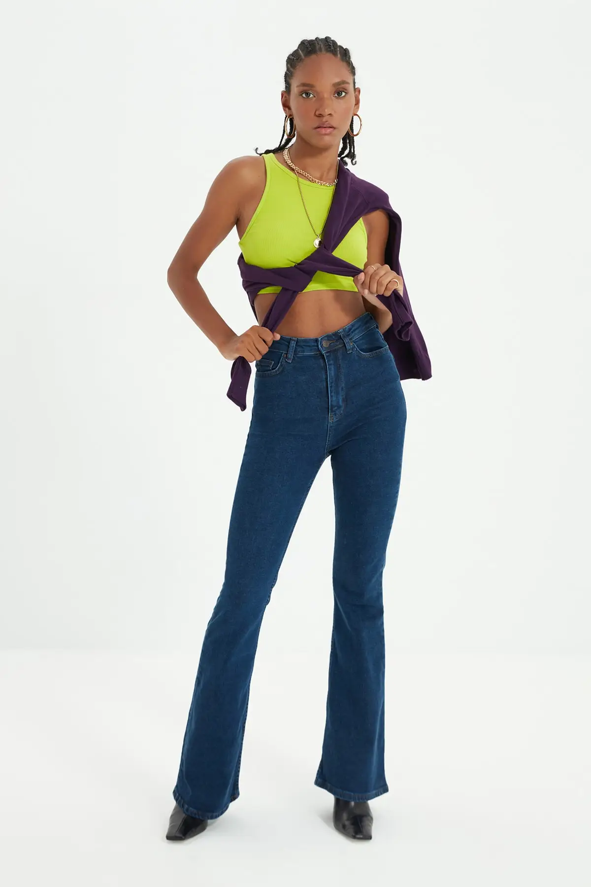 

Trendyol High Waist Flare Jeans TWOAW22JE0383
