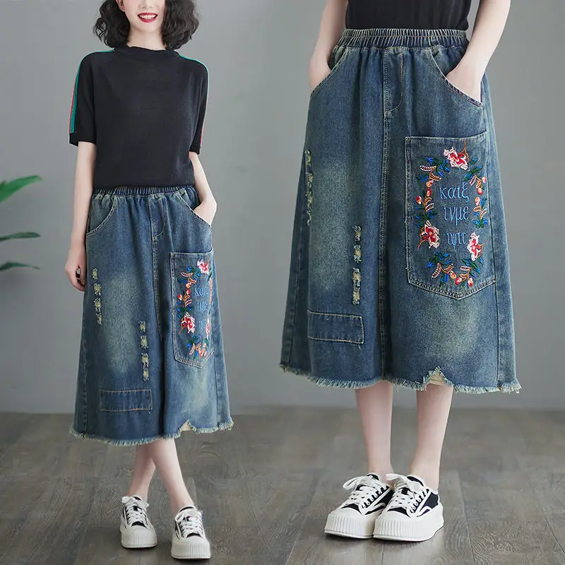 

Distressed Raw Edge Embroidery Washed Denim Skirt Large Size Women's Elastic Waist Patch Panel Slit A-Line Skirt Midi Saia H1191