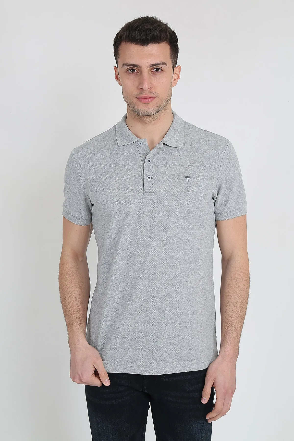 

Мужская Базовая футболка с воротником поло 20Y-3400667-2 серого цвета