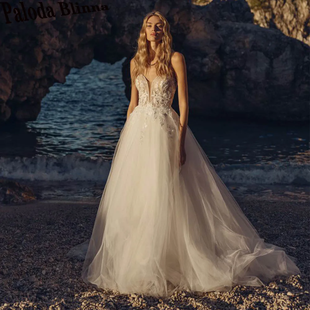 

Женское свадебное платье без бретелек, трапециевидного силуэта