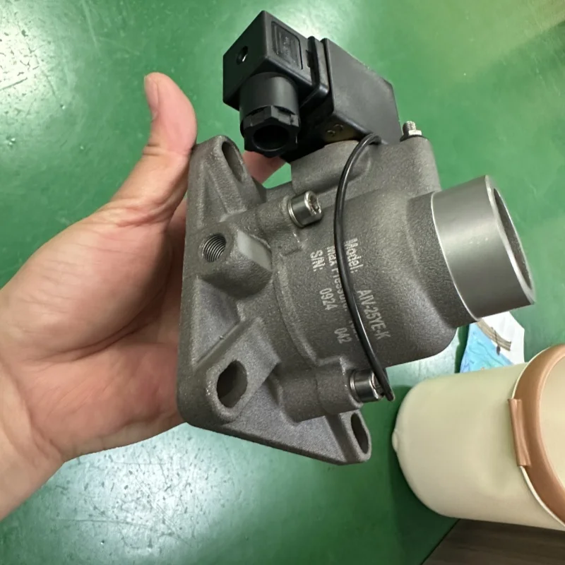 

Впускной клапан винтового воздушного компрессора мощностью 7,5 кВт AIV-25YE-HD AIV-25YE-K