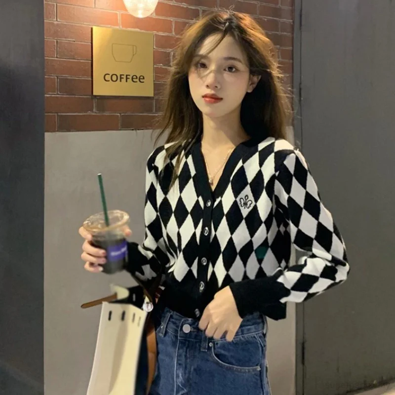 

Women's Rhombic Lattice Cardigan Knitted V Neck Long Sleeves Short Tops