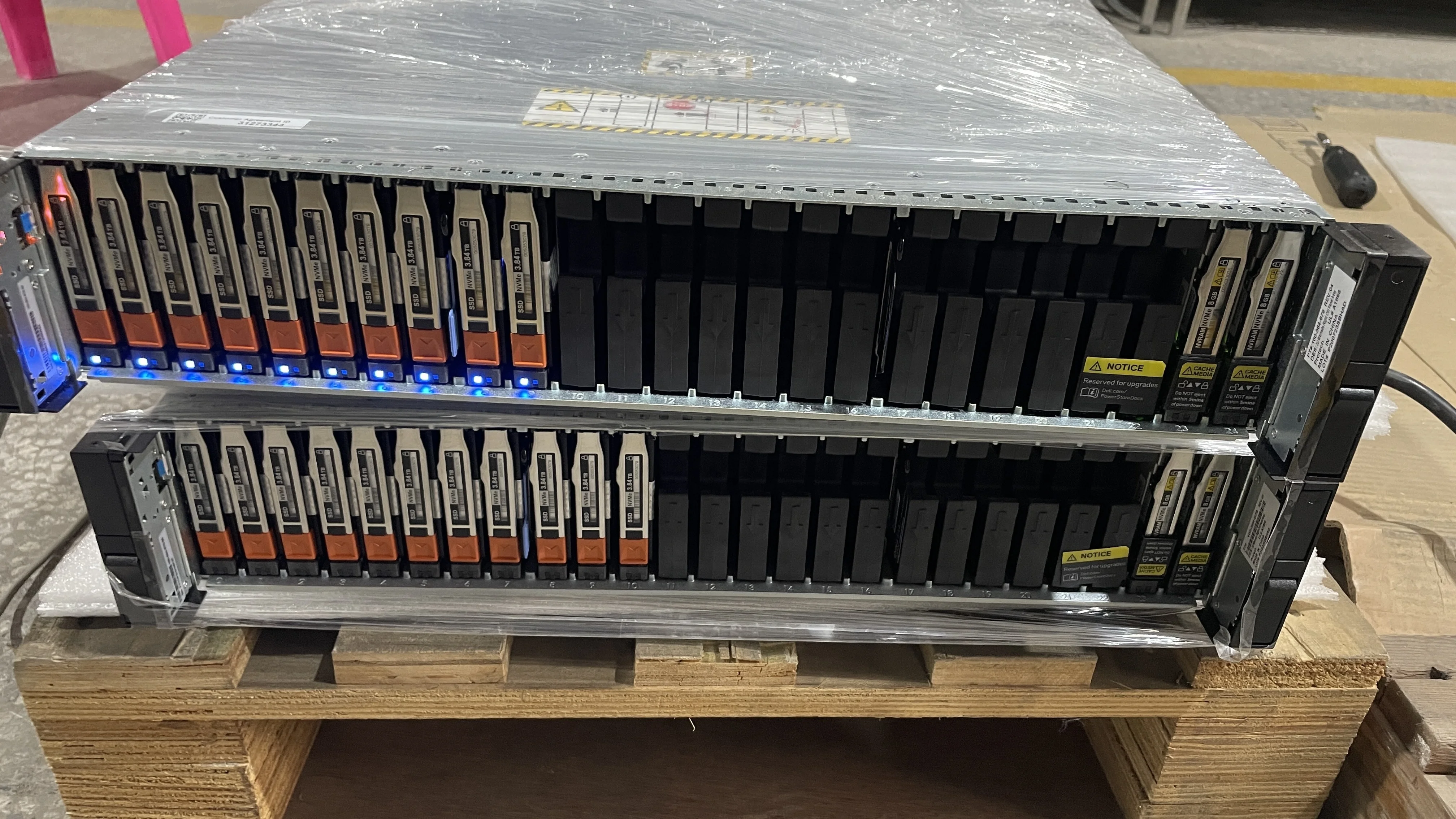 Блок питания аккумулятора контроллера PowerStore 3000T 110-558-910A-10 078-000-176-00 100-532-900-02 071-000-750-01