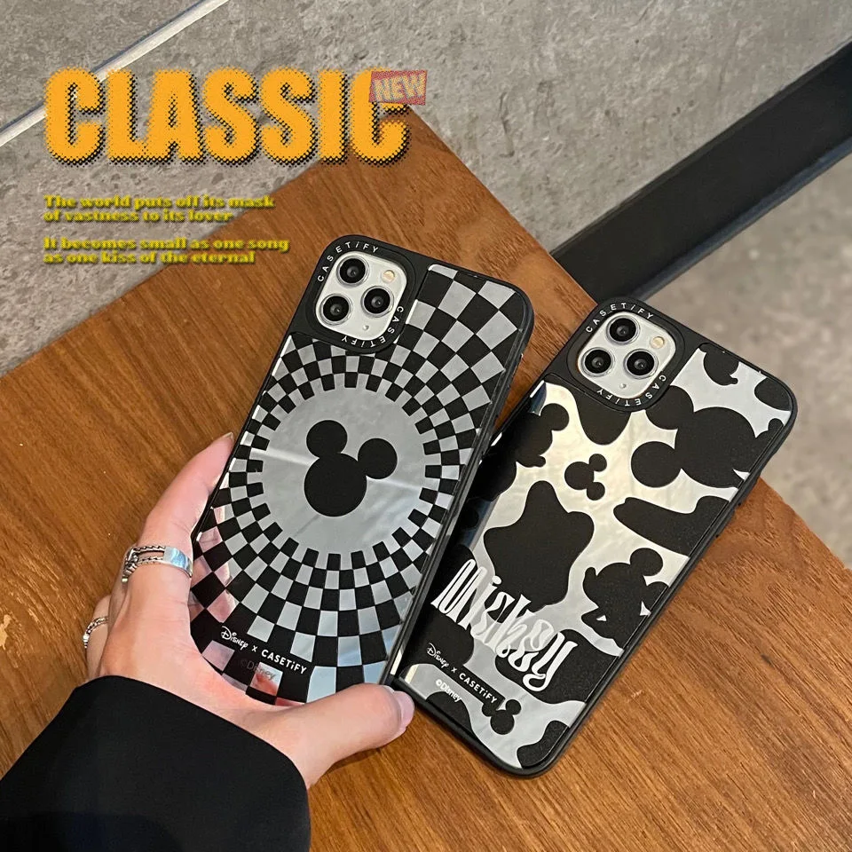 

Disney Mickey Minnie Mirror Black & White Phone Cases For iPhone 13 12 11 Pro Max Mini XR XS MAX 8 X 7 SE 2020 Back Cover