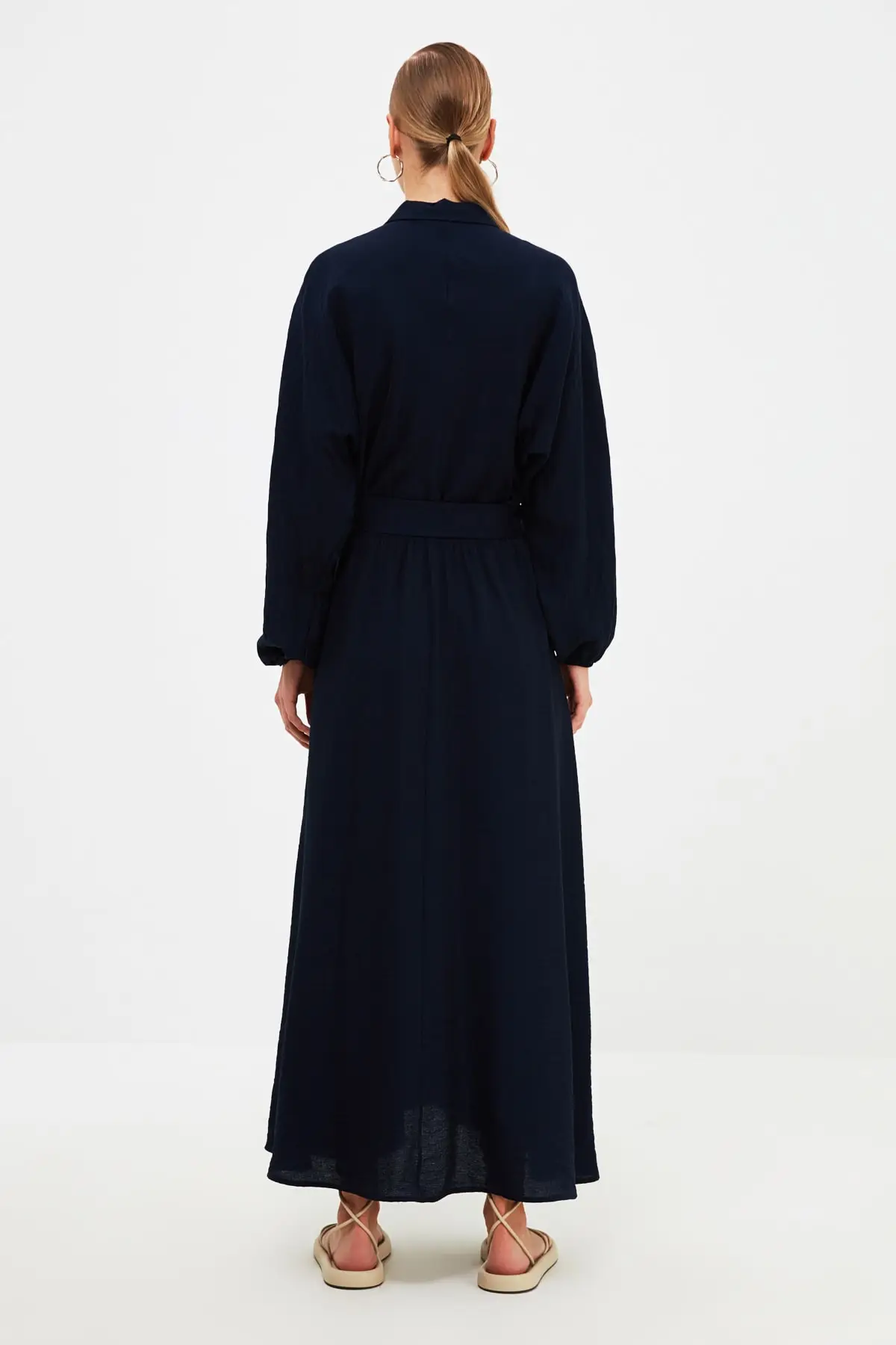 

Trendyol Black Shirt Collar Dress TCTSS21EL4210
