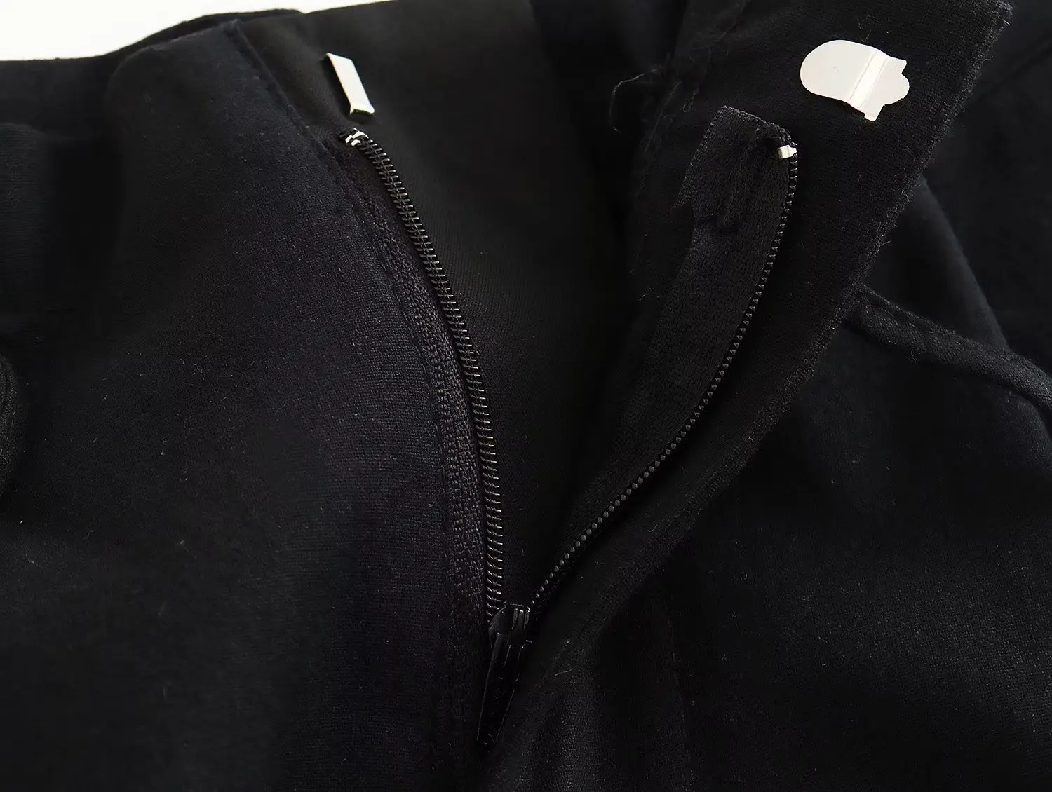 Withered Fashion Casual Commuting High Waist Pleated Solid Color Short Summer Bermuda Women