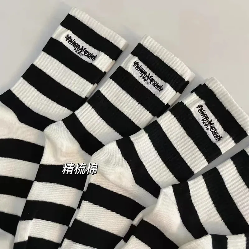 Luxury Margiela Socks Men Women Fashion New MM6 Women's Striped Midi-tube Harajuku Couples Skateboard Knitted Casual Sports Sock