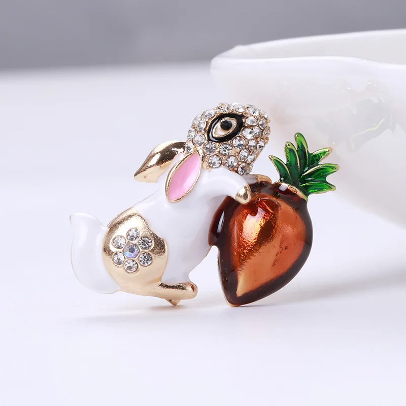 

Kawaii Rabbit Holding a Radish Hard Enamel Pin Fashion Cartoon Animal Lapel Pins Pink Rabbit Medal Brooch Jewelry Gift