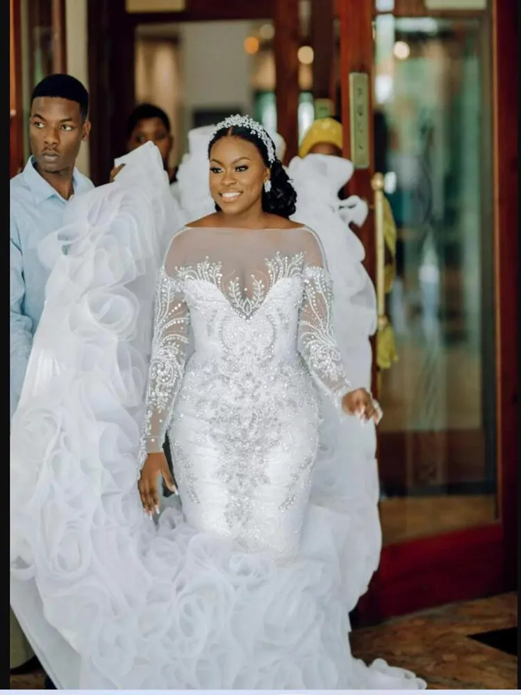 

Блестящее свадебное платье с длинными рукавами и бисером, платье русалки из органзы с длинным шлейфом и открытой спиной для сада, свадебные платья