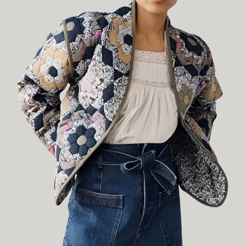 Женская стеганая куртка с цветочным принтом