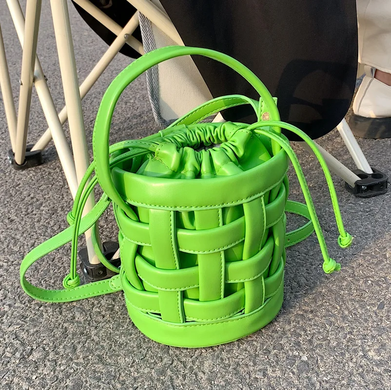 

Drawstrings Women Leather Handbags Ladies New Fashion Hollow Out Waffle Small Crossbody Shoulder Purses Summer Bucket Bags