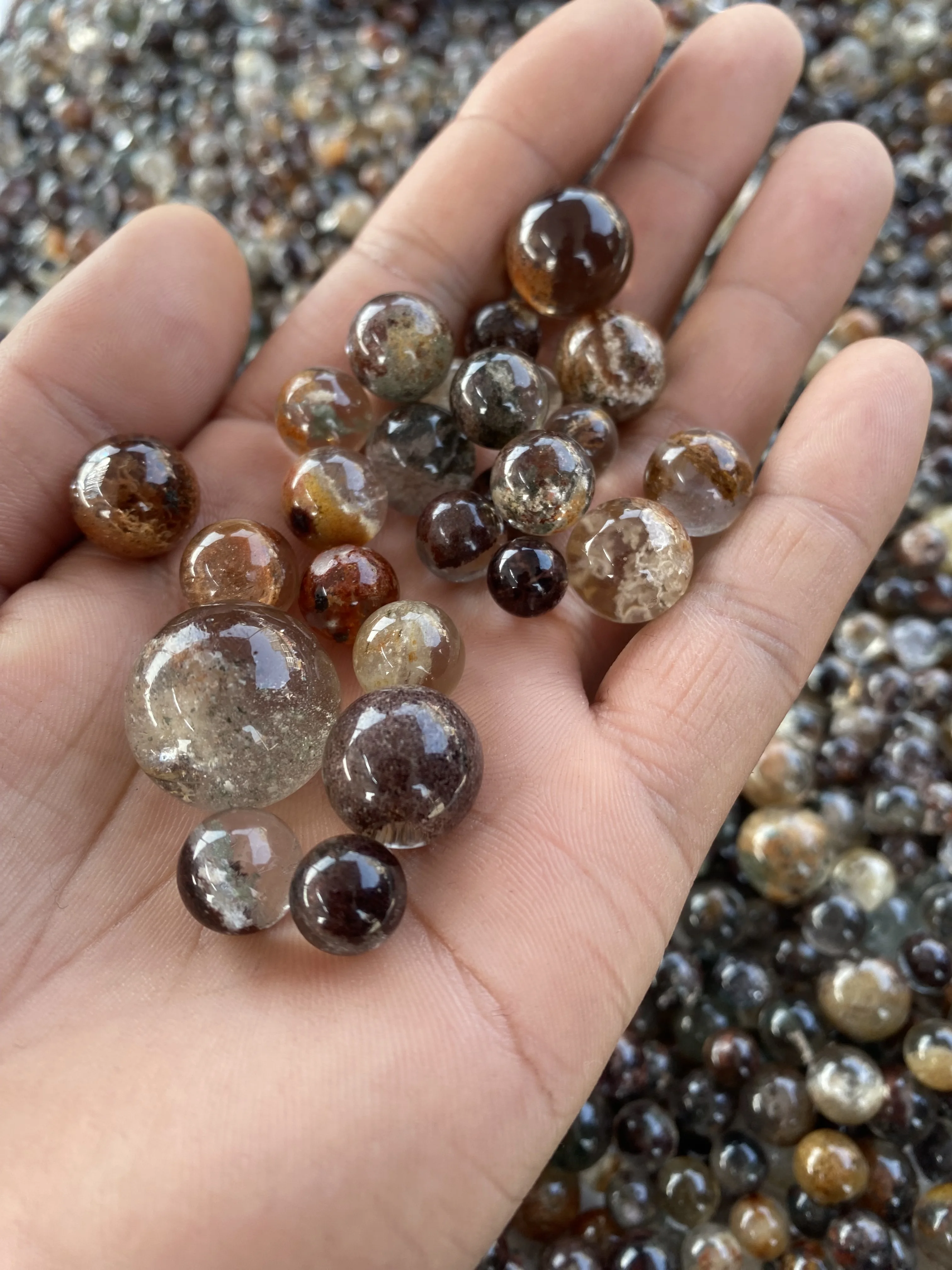 

New 1pc Natural Green Phantom Crystal Sphere Healing Green Ghost Quartz Ball Specimen Energy Fengshui Crafts Home Office Decor