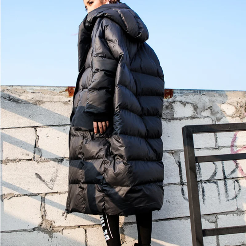 2022 New Warm and Fashionable Korean Ladies Winter Loose Jacket Women's Hooded Long Coat Retro Over The Knee Padded Parker