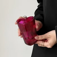 Стаканы в форме сердца#2