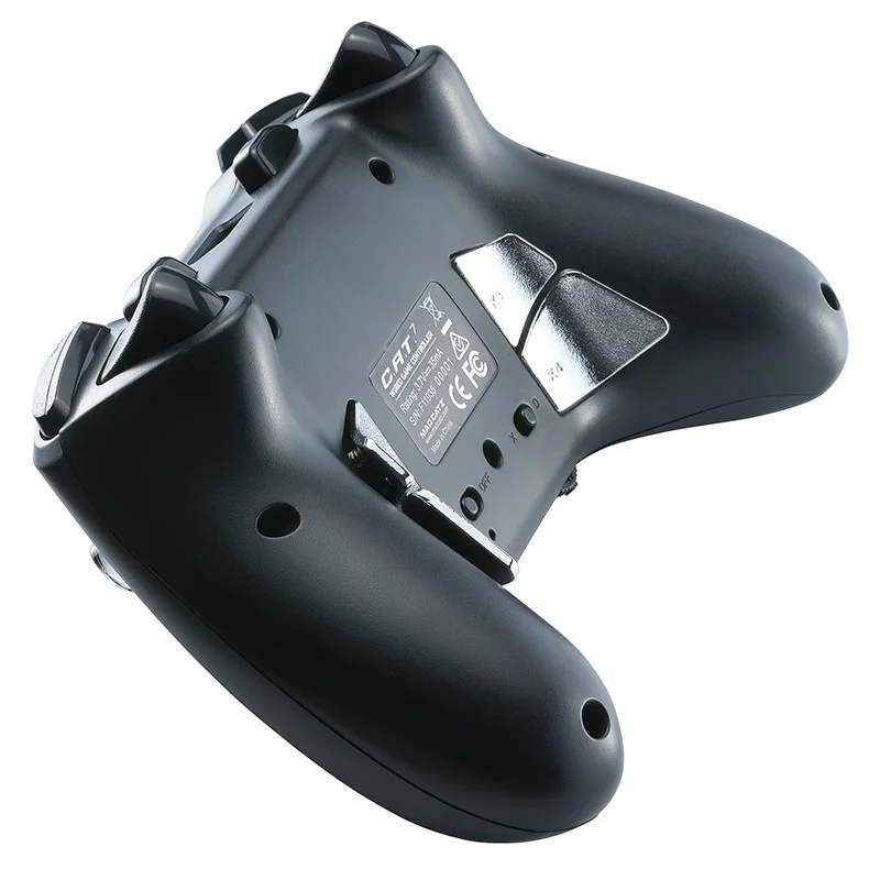 Проводной игровой контроллер Madcatz Cat7