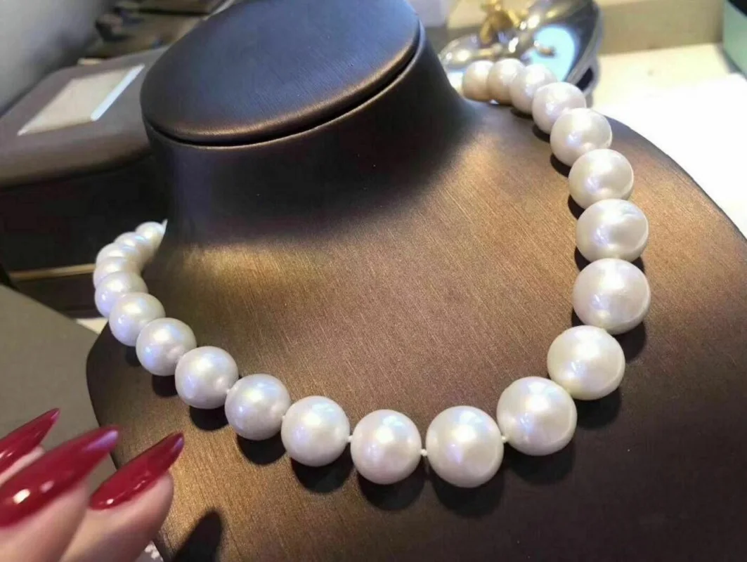 

Gorgeous Huge AAA 12-13mm South China Sea Round White Pearl Necklace with 14k Gold Buckle