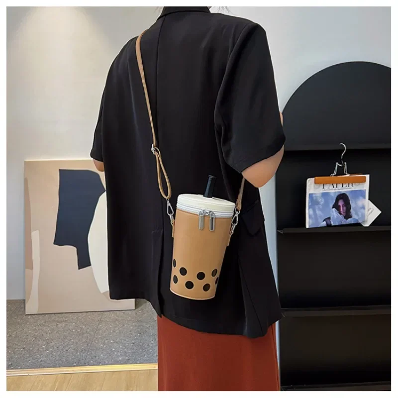 

Milk Tea Personalized Small Bag Women's New Fashion Versatile Crossbody Phone Bag Korean Version Cute Little Bucket Backpack