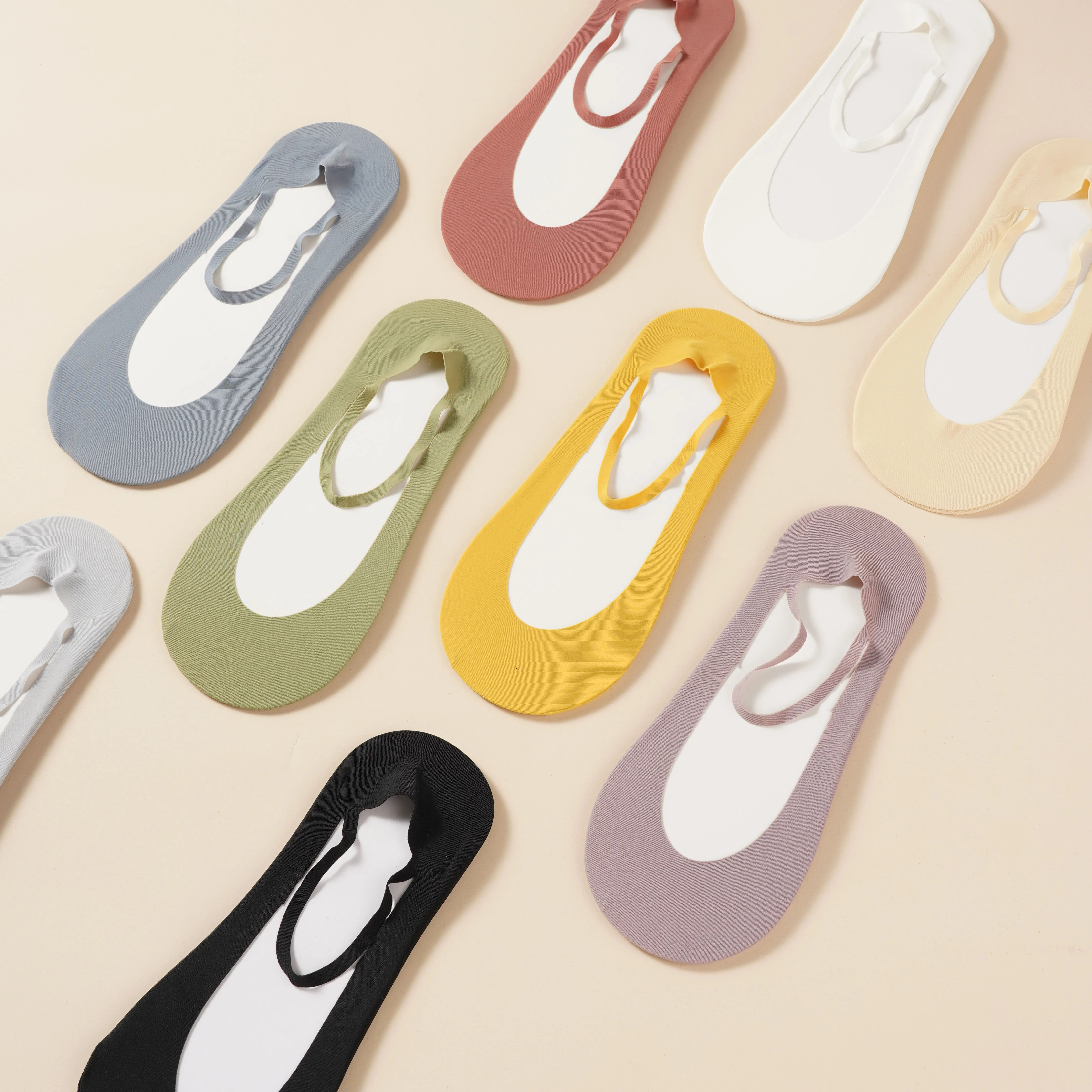 Женские невидимые ультратонкие носки силиконовые противоскользящие летние