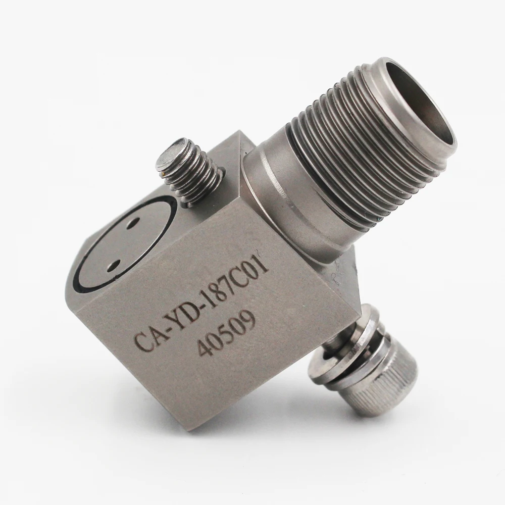 

Пьезоэлектрический акселерометр с боковым выходом 100 мВ/г для мониторинга промышленных площадок