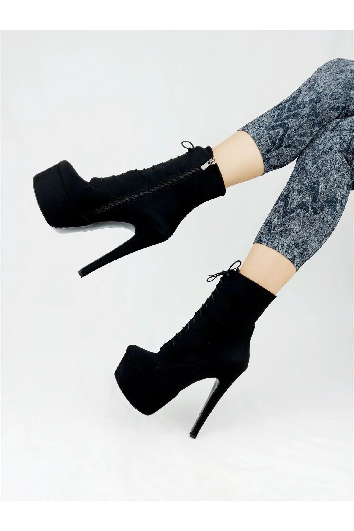 

Gray Lace-Up Black Suede High-Heeled Boots