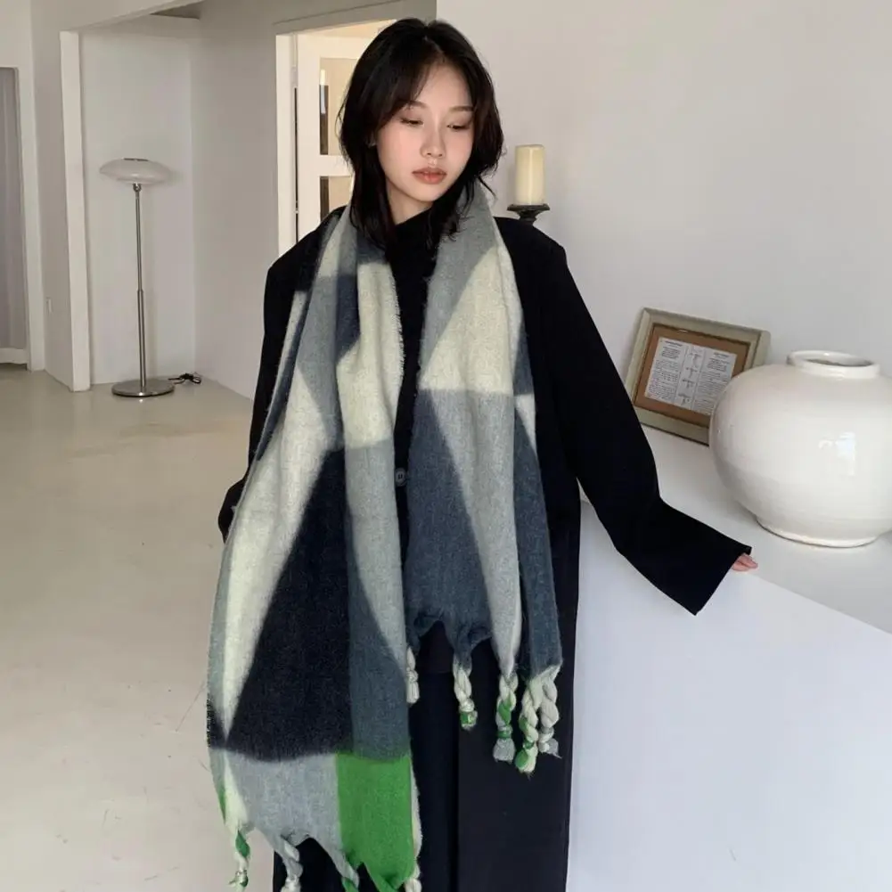 

Lady Scarf Twirled Tassel Women Winter Scarf Neck Protection Skiing Scarf