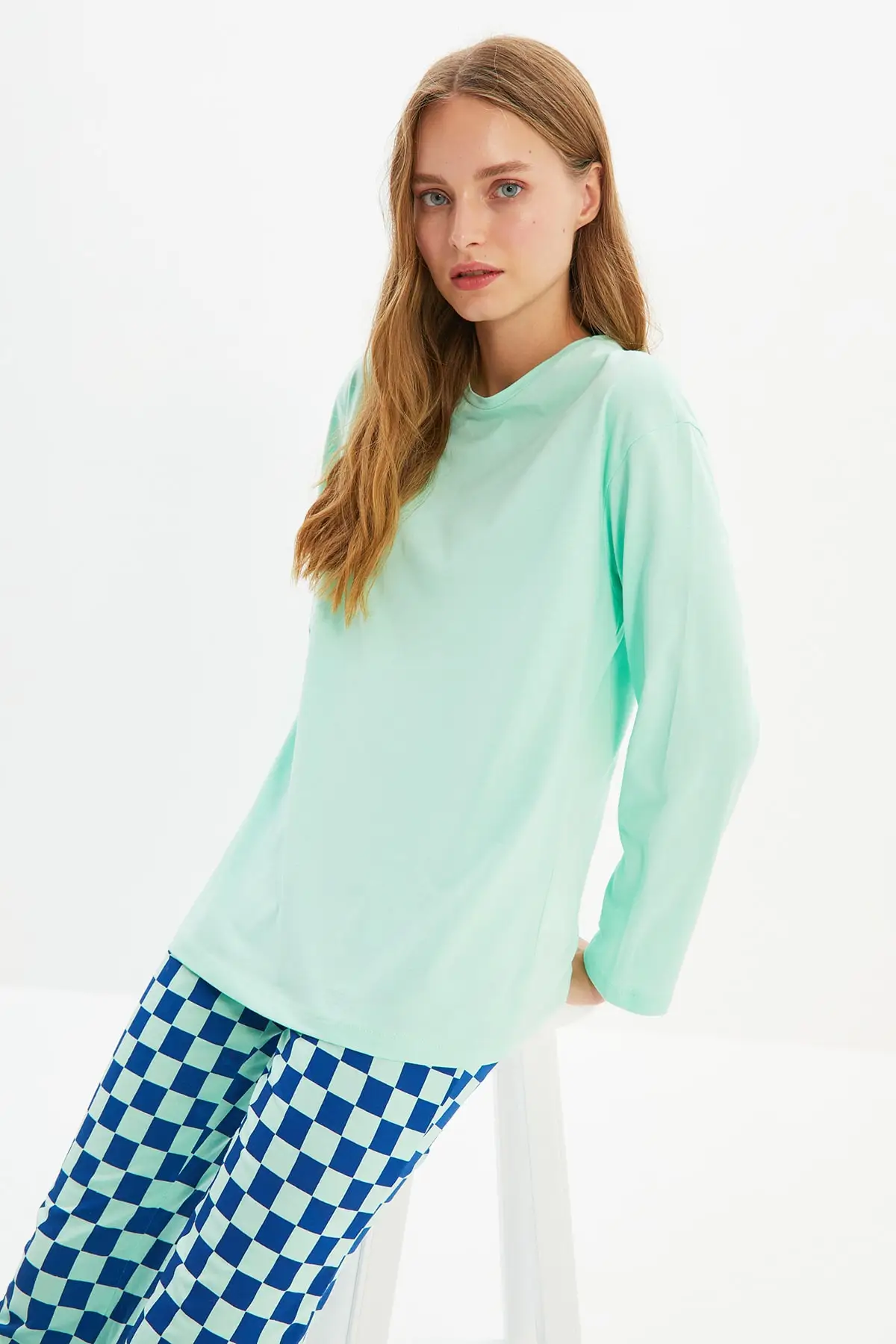 Trendyol Back Printed Knitted Pajamas Set THMAW22PT0076