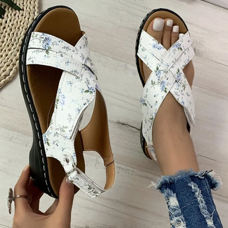 

Женские босоножки на танкетке, однотонные повседневные босоножки в римском стиле, лето 2023