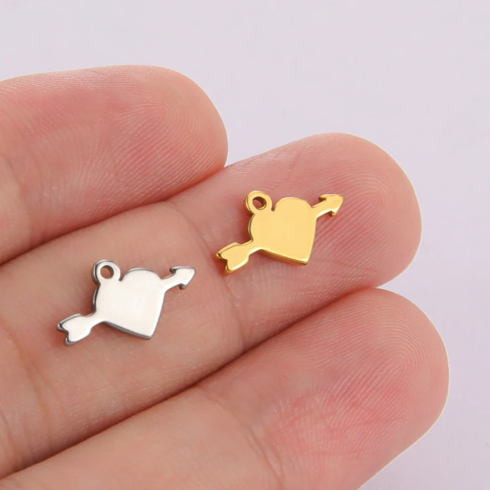 5 шт. модное ПЕРФОРИРОВАННОЕ ожерелье с кулоном в форме сердца со стрелкой