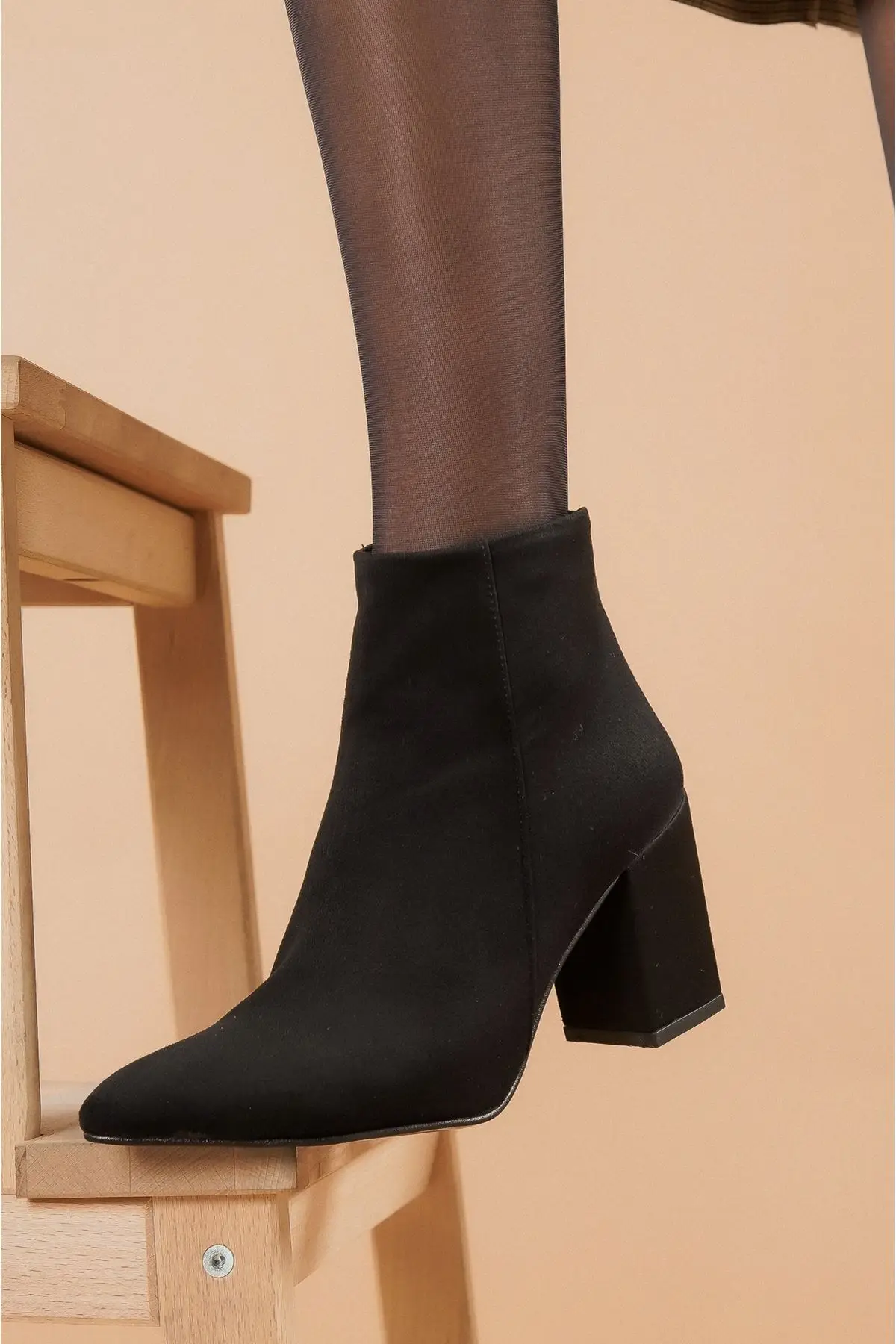 

Women's Fashion Suede Heels Boots