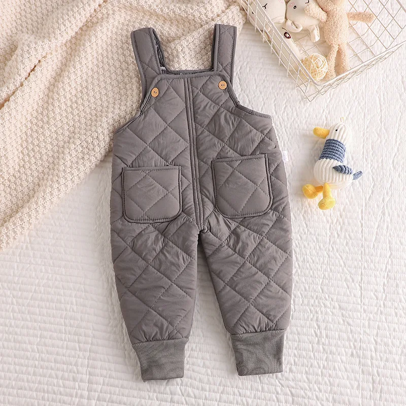 Детский хлопковый комбинезон однотонный с карманами для мальчиков и девочек