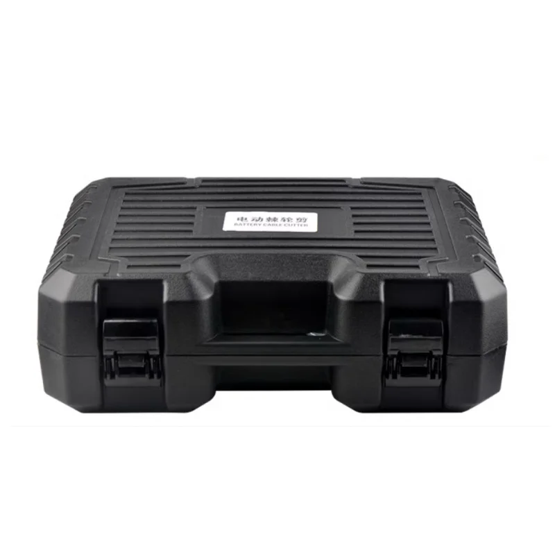 Резак для кабелей с трещоткой и двумя аккумуляторами
