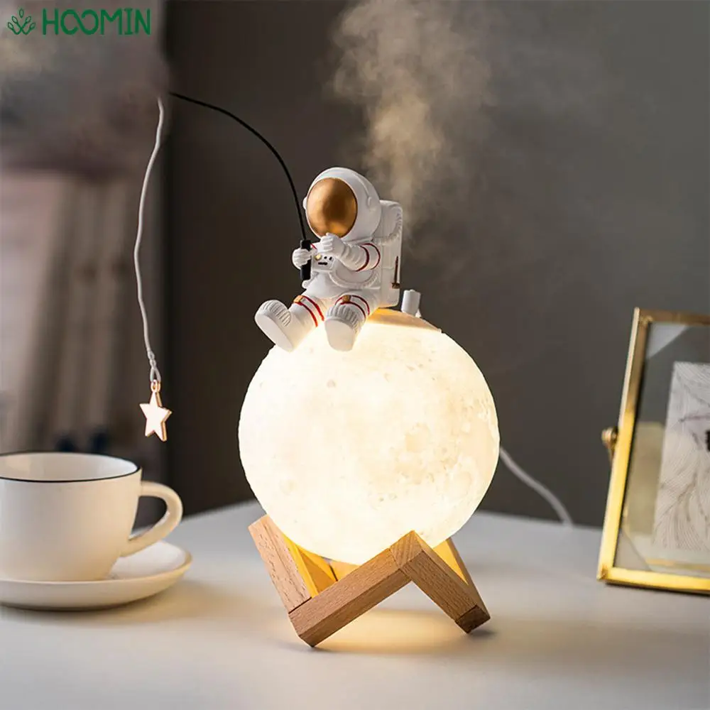 

Moon Lamp Humidifier LED Miniature Moon Night Light Home Decoration USB Interface Astronaut Figurines Space Man Cold Fog Machine
