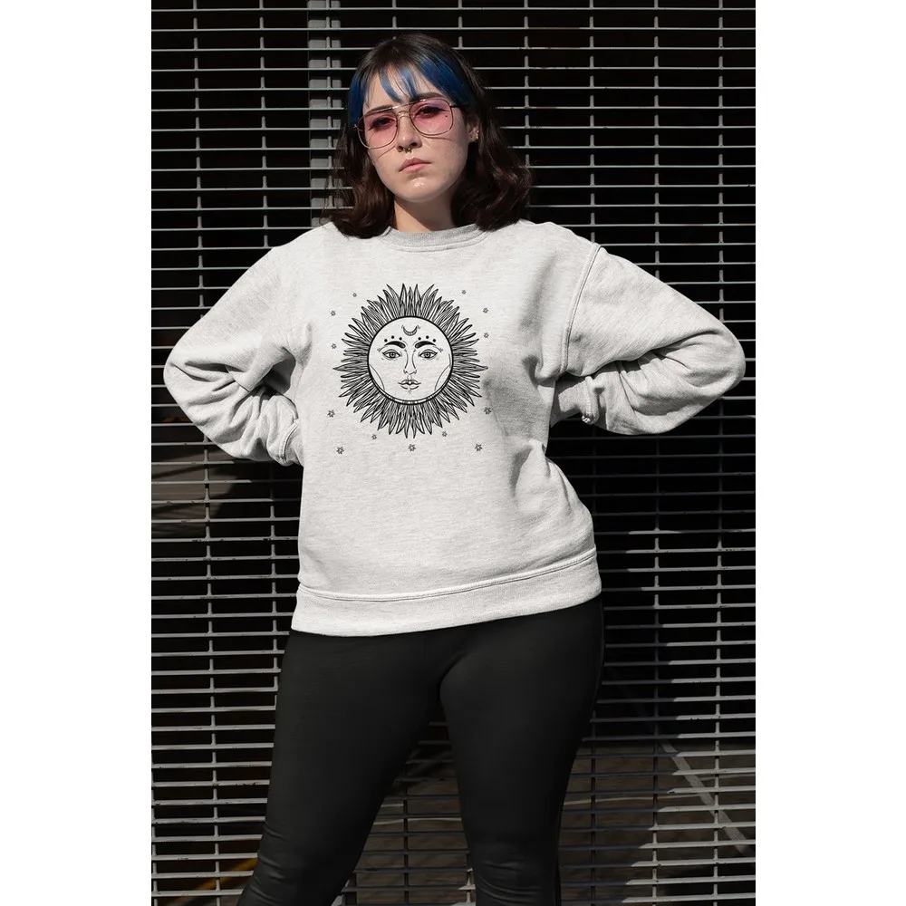 

Женский свитшот Dorlie Wear с Луной и татуировкой
