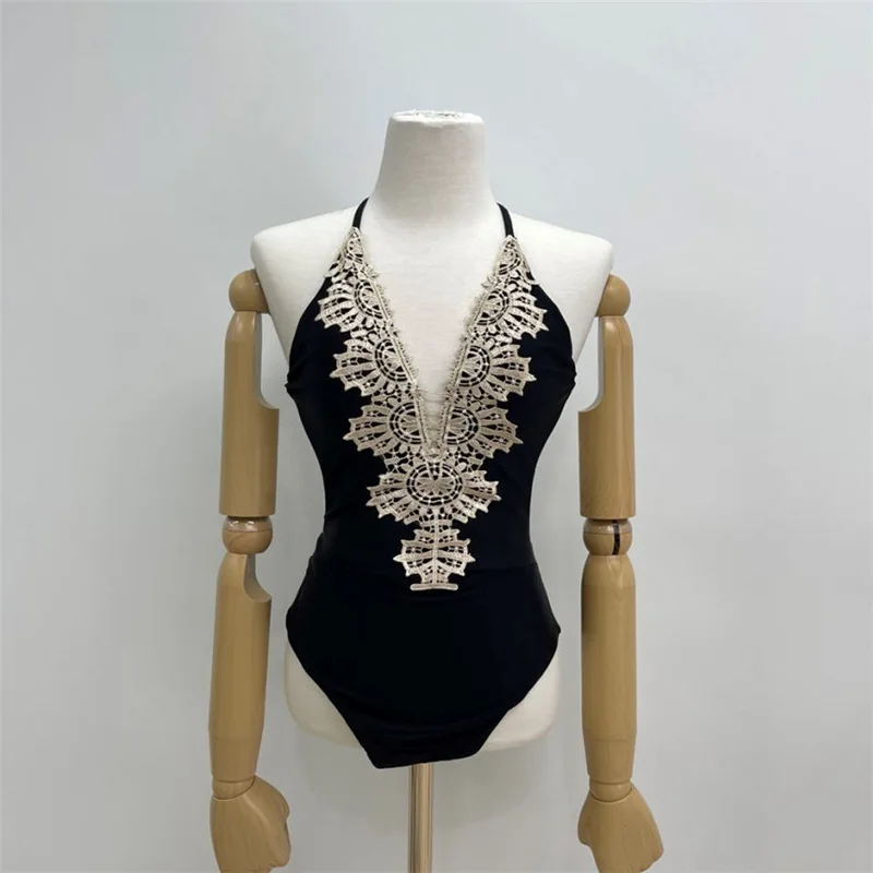 2021 New Swimsuit Female Korean Ins Sexy One-piece Swimsuit Halter Bikini