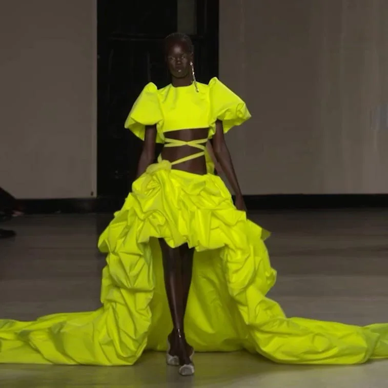 

Fluorescent Yellow Hi Low Puffy Prom Dresses With Long Train Ruffles Fluffy Sleeves Custom Made Criss Cross Long Women Evening G