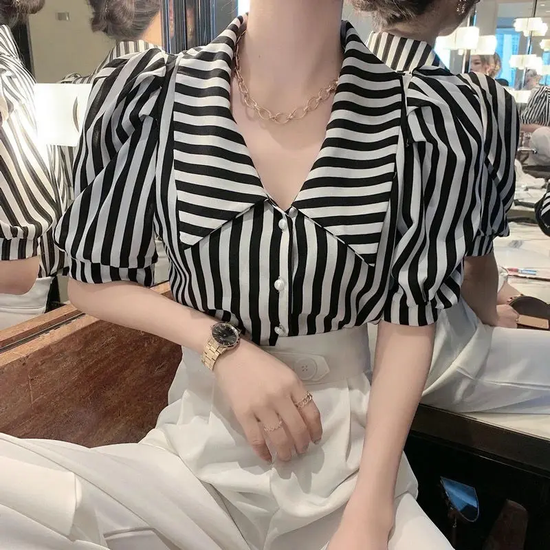 Retro Striped Bubble Sleeve Blouse for Ladies Summer New Thin Loose Versatile Tops Tees Temperament Korean Fashion Women Clothes