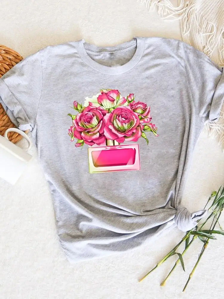 

Женская футболка с коротким рукавом, с цветочным принтом