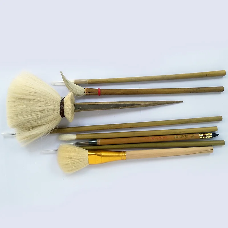 

Pottery Brush Set 8 Pieces Ceramic Painting Tools, Painted Hook Lines, Sweeping Dust and Moisture Professional Art Studio Supply