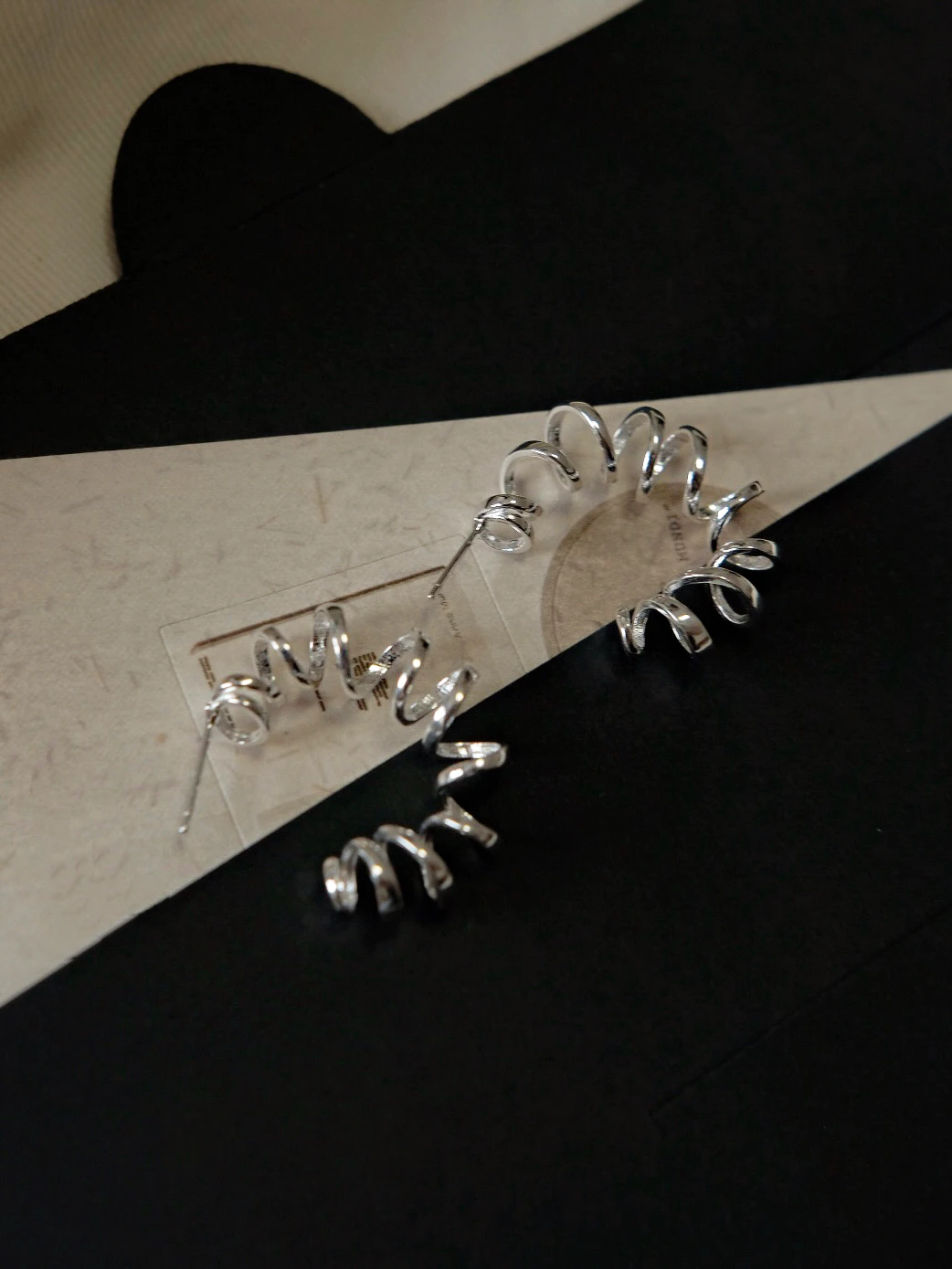 Маленькие весенние серебряные серьги с фейерверком Доступные Элегантная