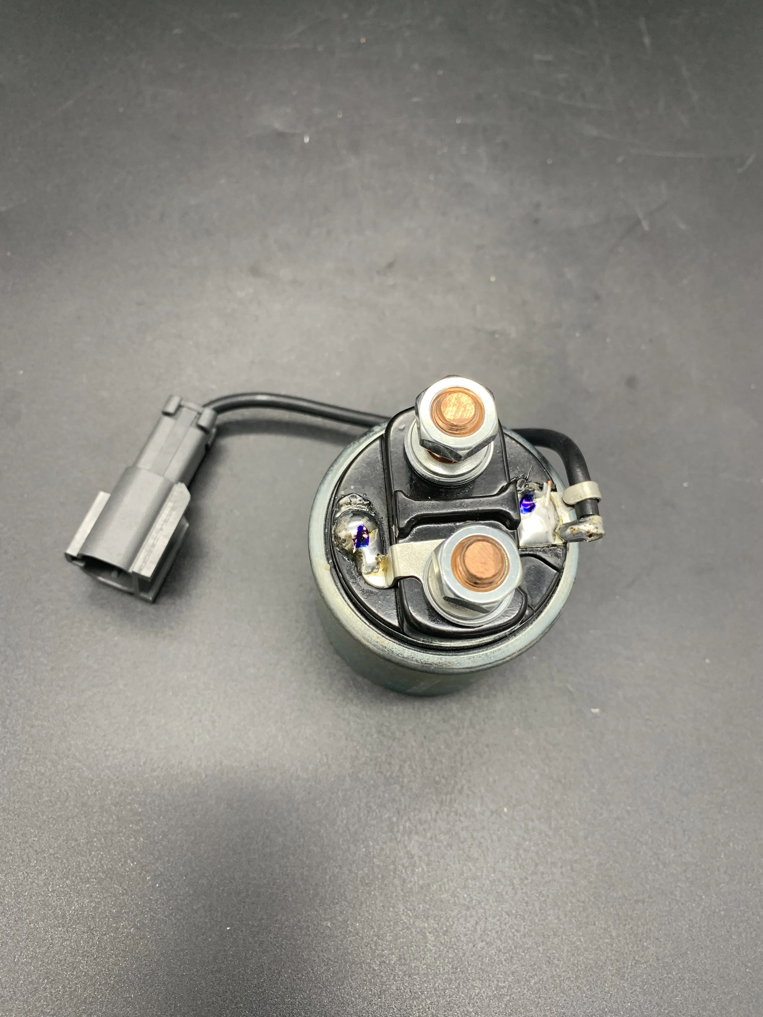 Втягивающее реле стартера 2334331U00