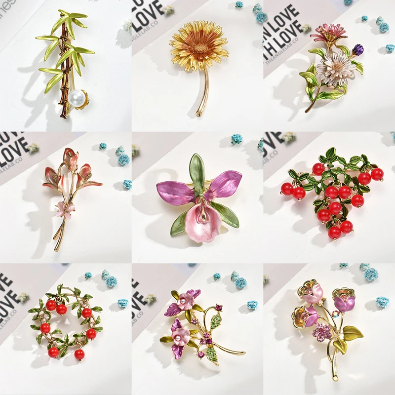 

Flower Brooches For Women Alloy Pearl Enamel Pins Tulip Daisy Blossom Corsage Wedding Party Jewelry Clothing Accessories Gifts