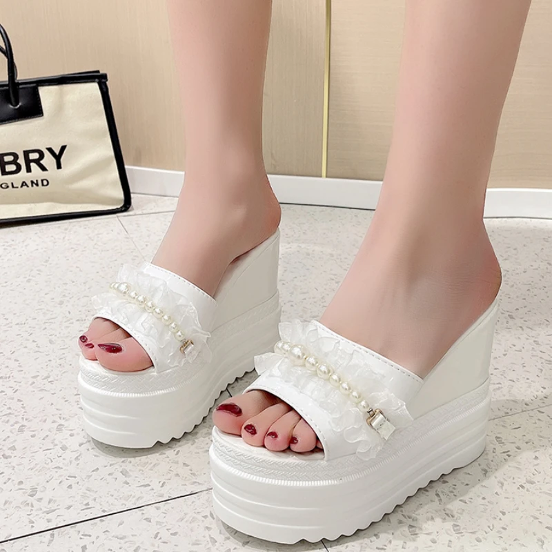 

Shoes Ladies' Slippers on A Wedge Slipers Women Heeled Mules Platform Luxury Slides Summer 2023 High Designer Fashion PU Super