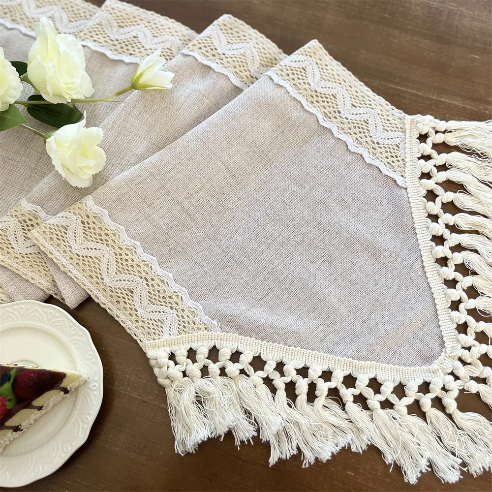 

Скатерть-дорожка Black Ant бежевая 100% полиэстер