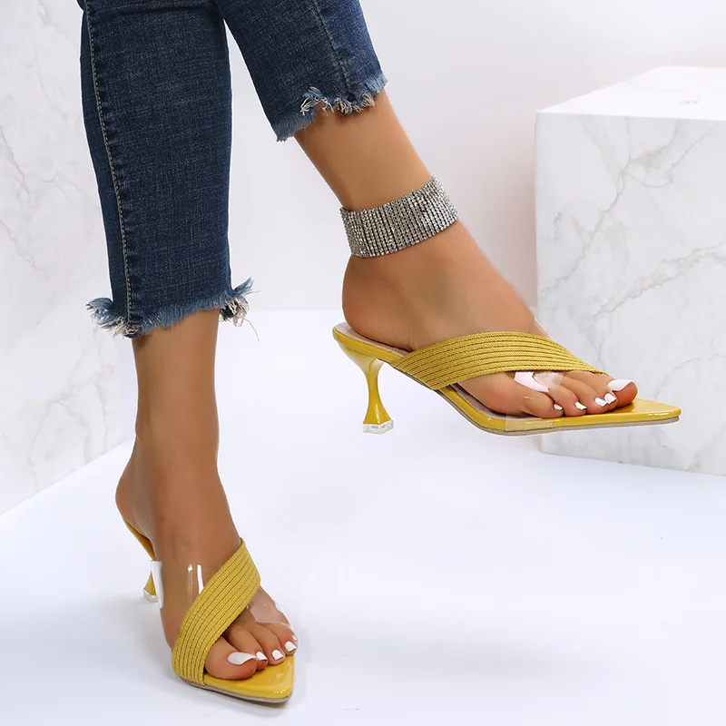 2023 Women Clear Band Flat Slides Sandals Fashionable Summer Shoes Summer New Outdoor Beach Sexy Woman Slippers