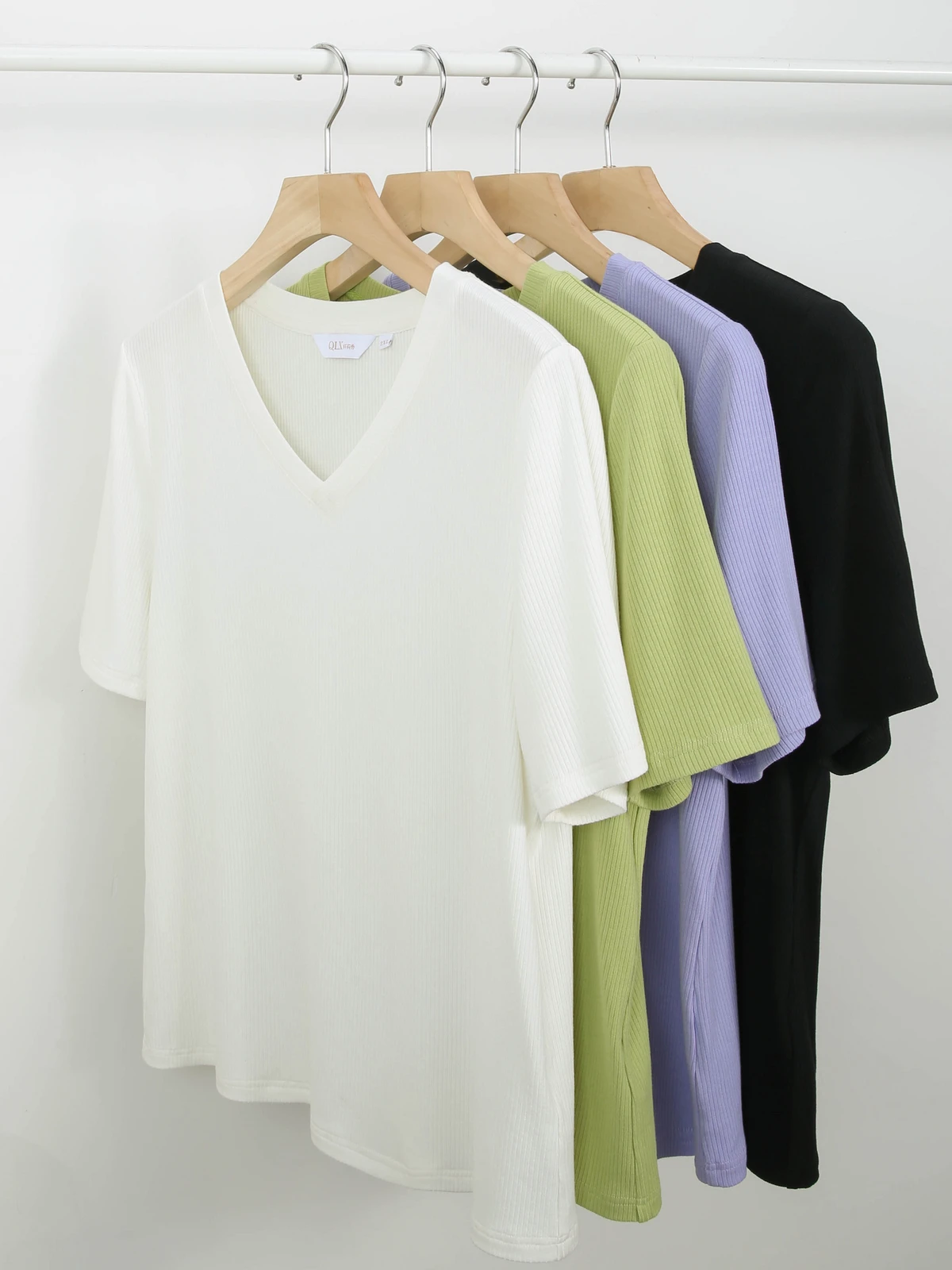 Приталенная летняя одежда больших размеров новинка 2024 женская модная