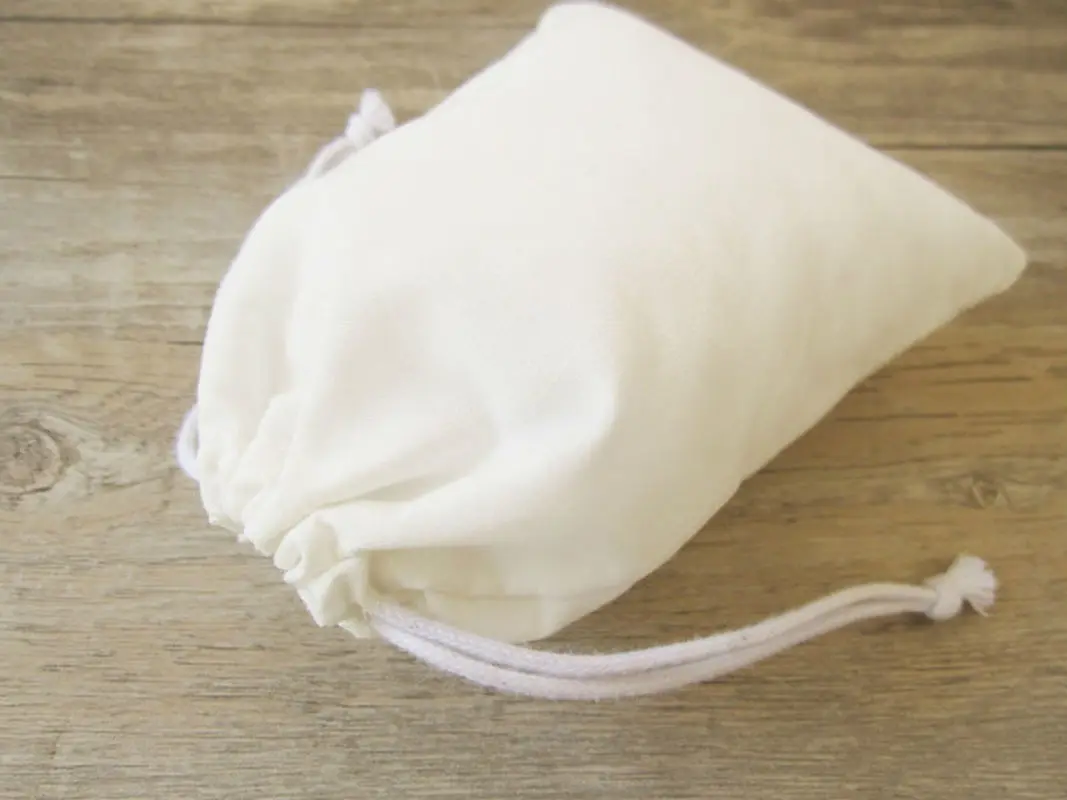 Personalized Print Logo Linen Cotton Drawstring Gift Bags Jewelry Packaging Pouches White Wedding Party Favor Candy Bags Custom