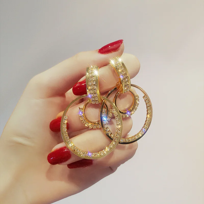 

European and American Temperament Big Circle Earrings Exaggerated Luxury Temperament Earrings Earrings Show Face Thin Jewelry